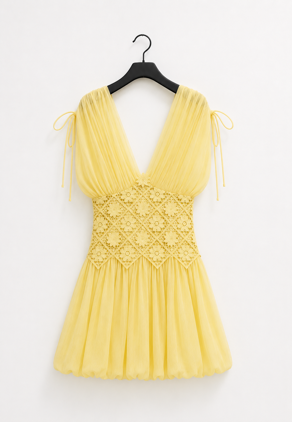 Robe dentelle & jupe bouffante